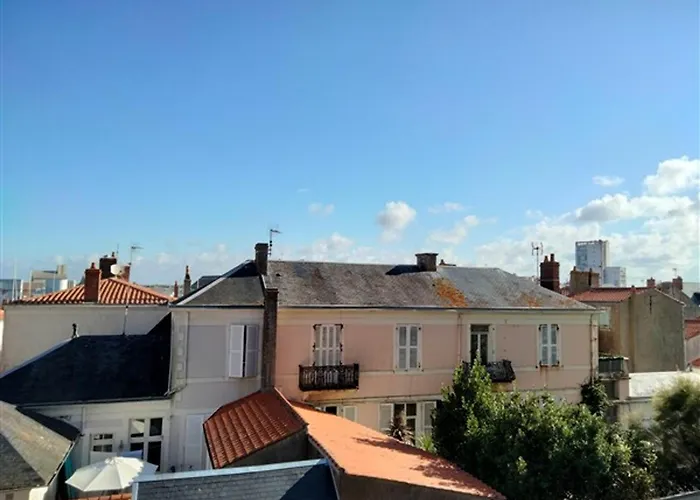 T2 - Accès Direct Plage, à 150m Du Centre, D'olonne - Fr-1-331-225